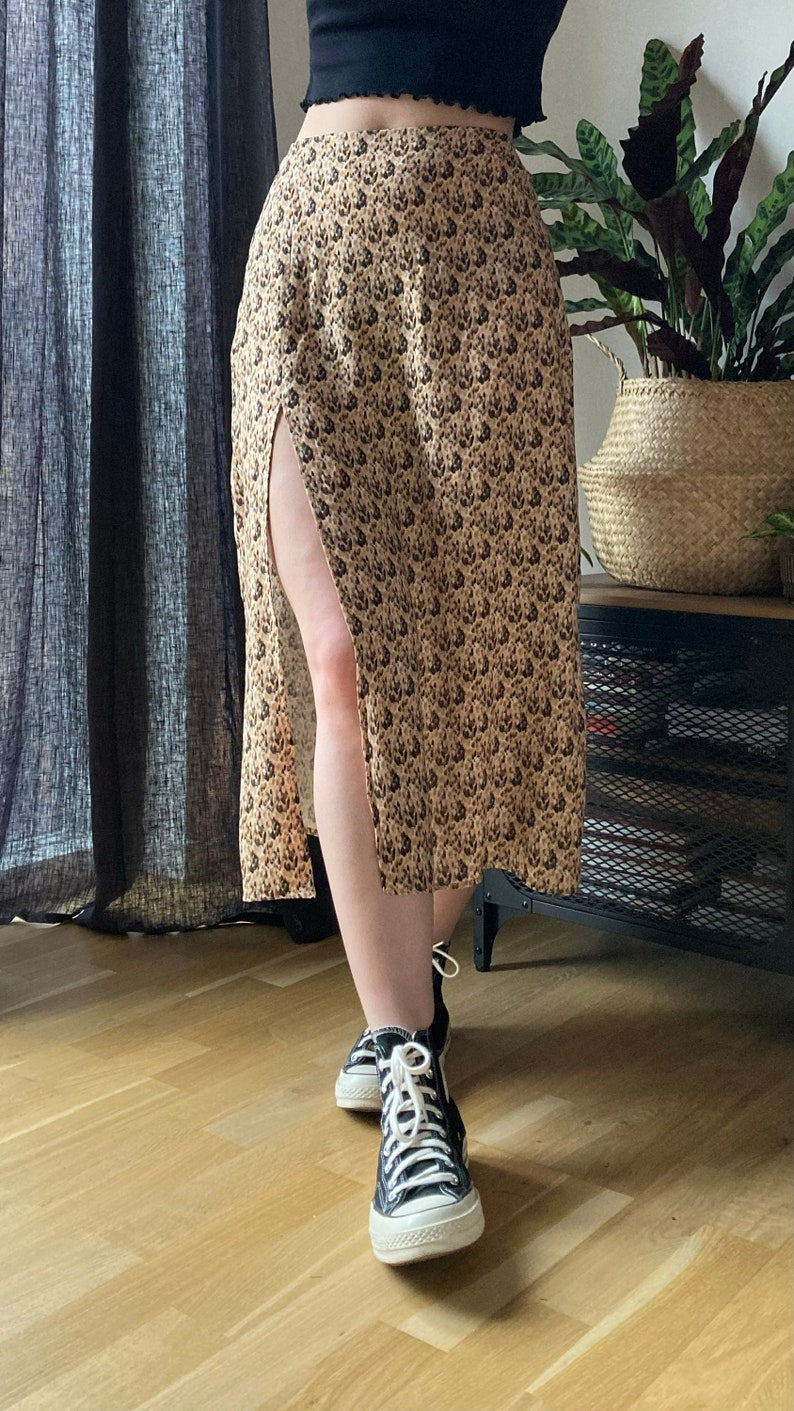 The "Daisy" Skirt | A-line skirt with a slit PDF pattern | pdf printable sewing pattern