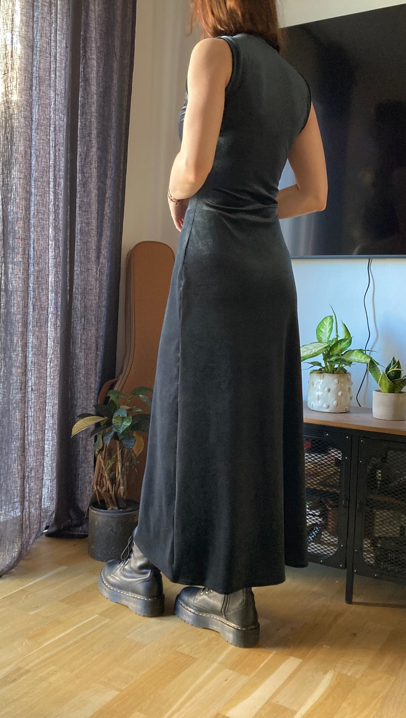 The "Dahlia" Dress | Stretchy sleeveless bodycon dress PDF pattern | pdf printable sewing pattern