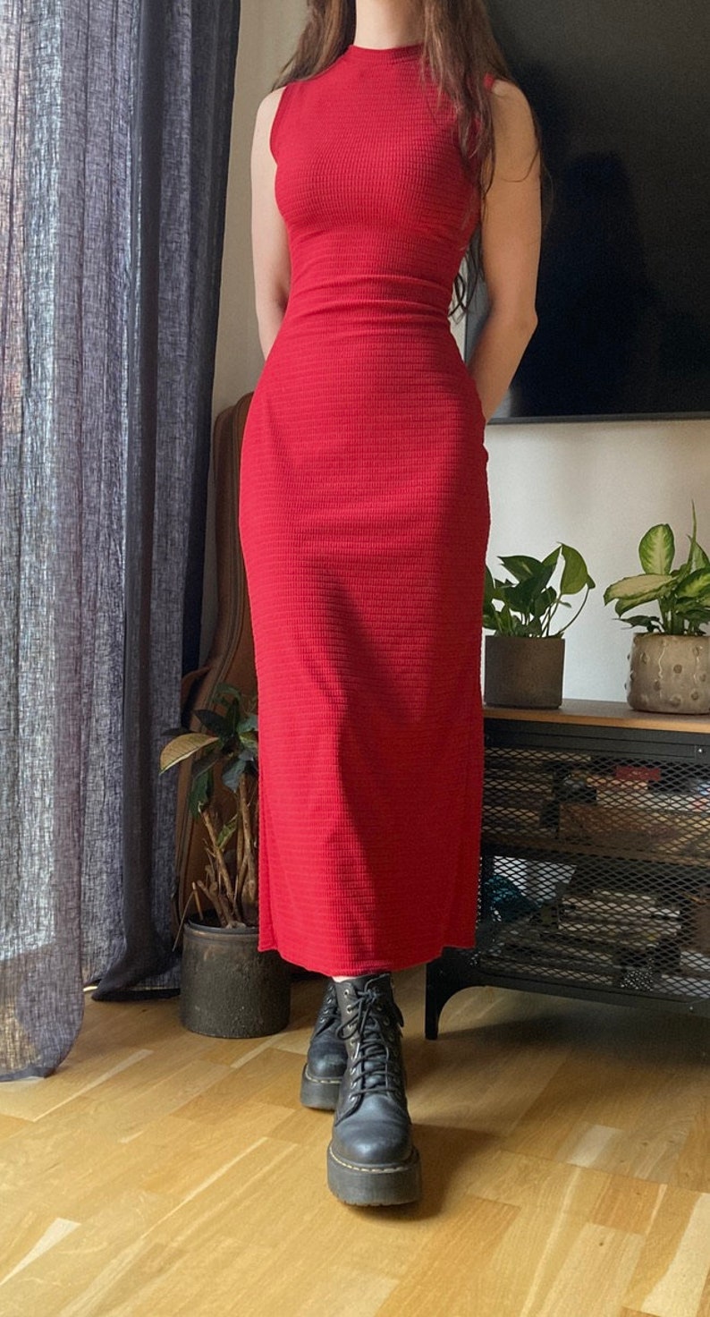 The "Dahlia" Dress | Stretchy sleeveless bodycon dress PDF pattern | pdf printable sewing pattern