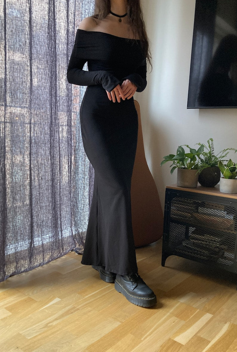 The "Belladonna" Dress | Stretchy off shoulder maxi bodycon dress PDF pattern | pdf printable sewing pattern