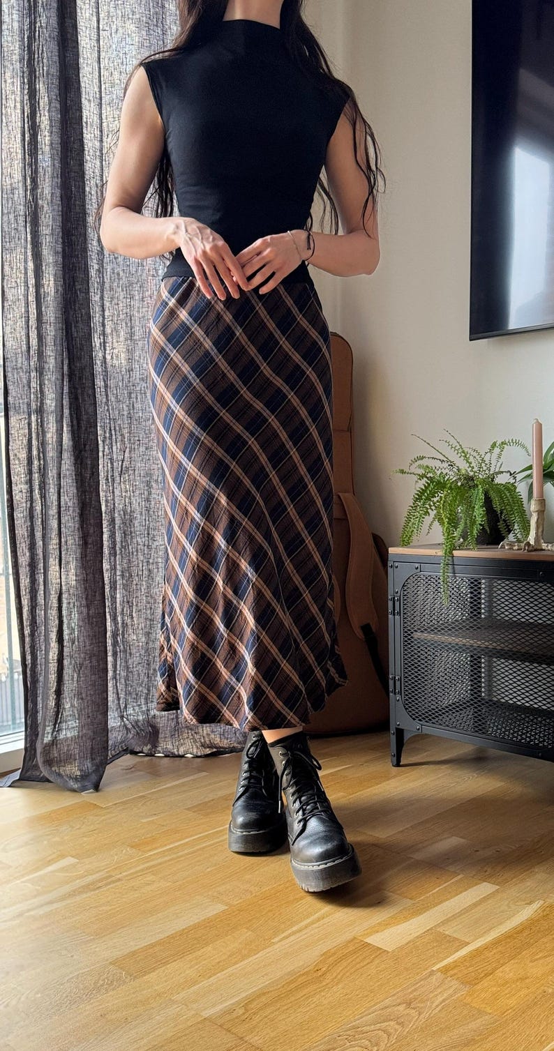 The "Thyme" Skirt | Asymmetric midi skirt PDF sewing pattern | beginner friendly